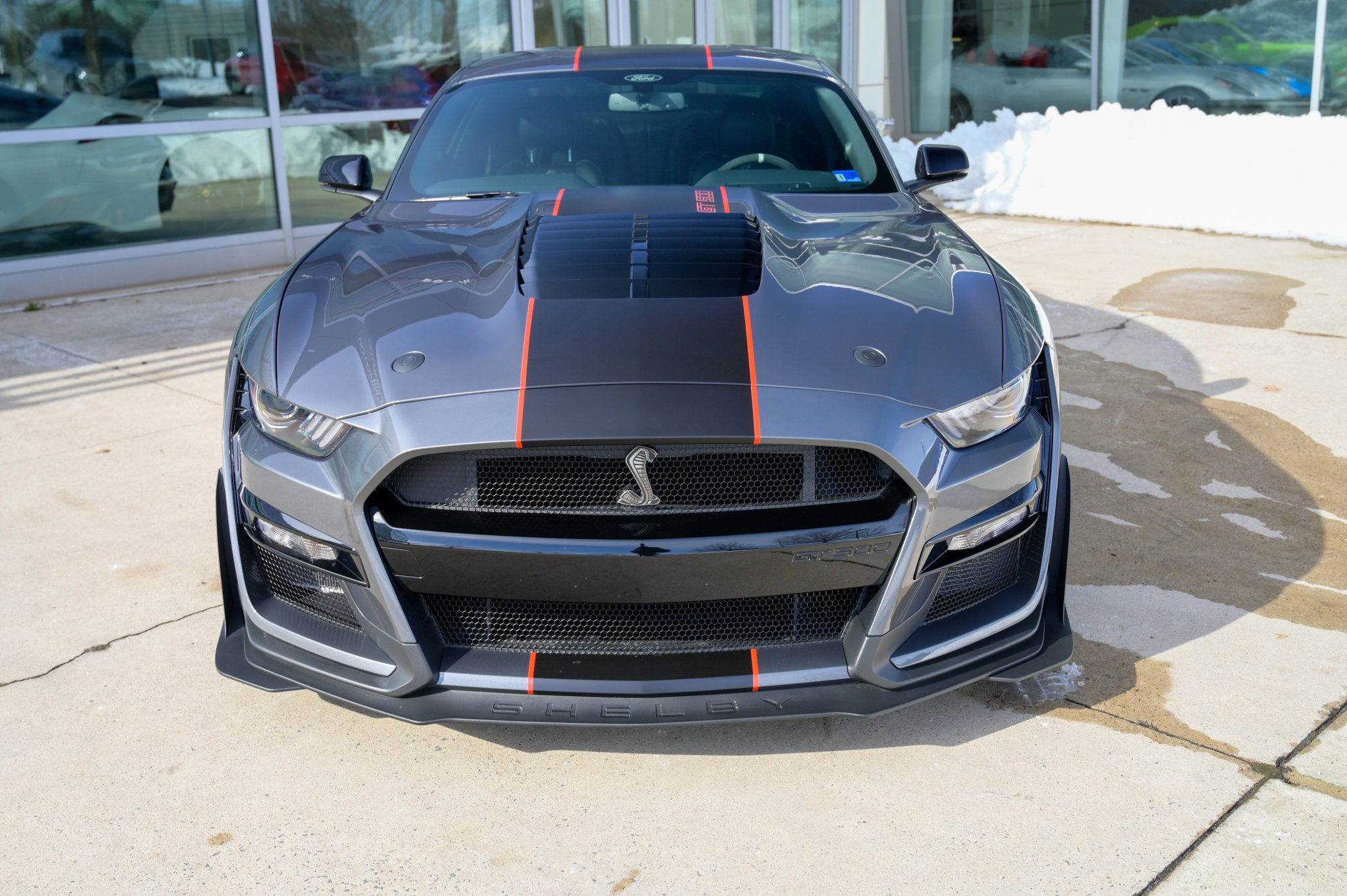 Used 2021 Ford Mustang Shelby GT500 w/ Technology Package image 2