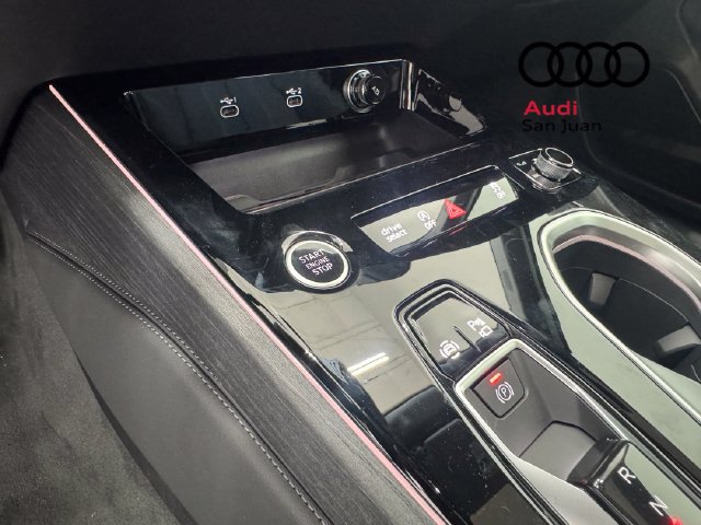 New 2026 Audi A6 Premium Plus AWD/4WD image 32