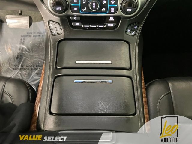 Used 2017 Chevrolet Suburban Premier AWD/4WD image 15