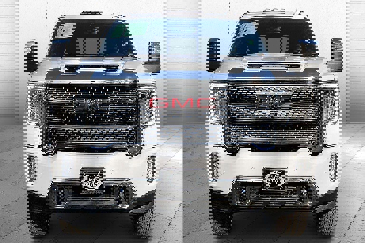 Used 2023 GMC Sierra 3500 Denali image 2