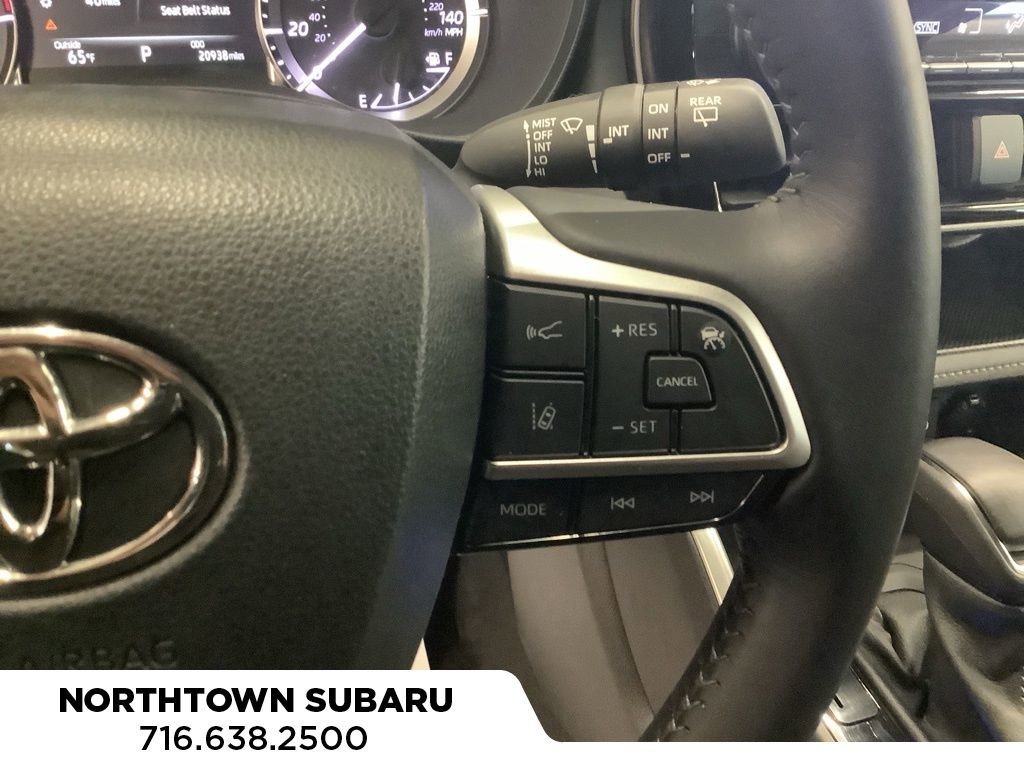 Used 2023 Toyota Highlander LE image 20