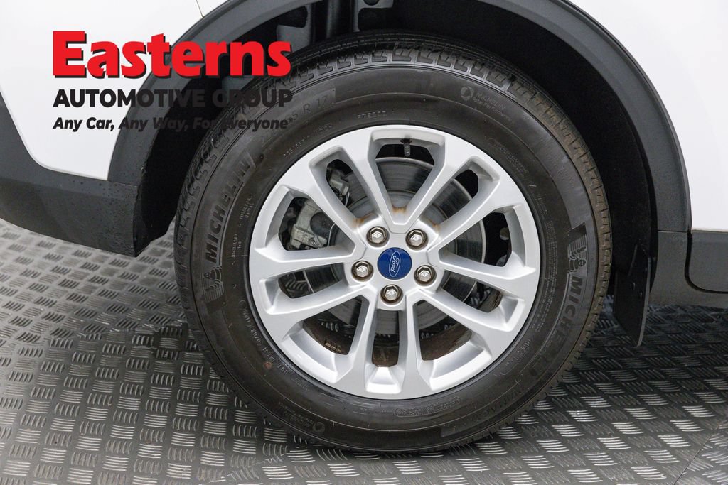 Used 2022 Ford Escape SE FWD image 30