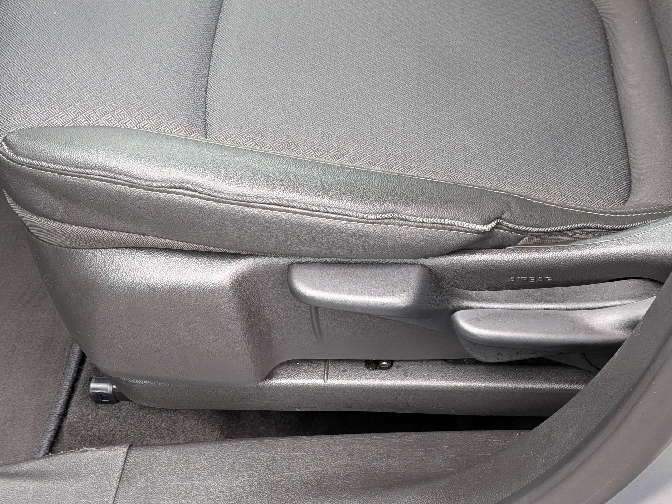Used 2025 Buick Encore GX Preferred FWD image 15