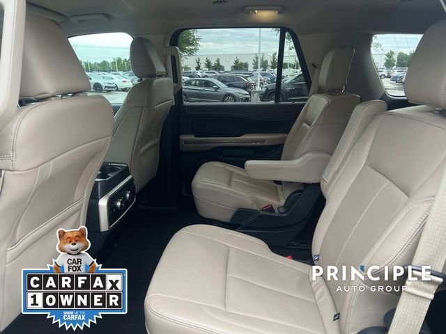 Used 2023 Ford Expedition XLT image 28