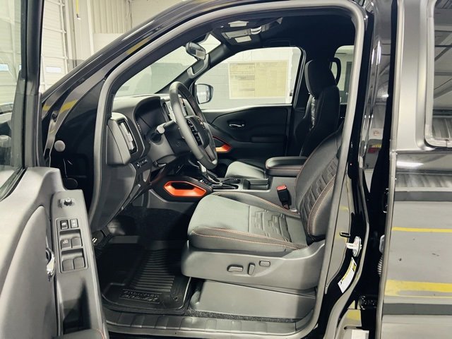 New 2025 Nissan Frontier PRO-4X w/ Interior Protection Package image 19
