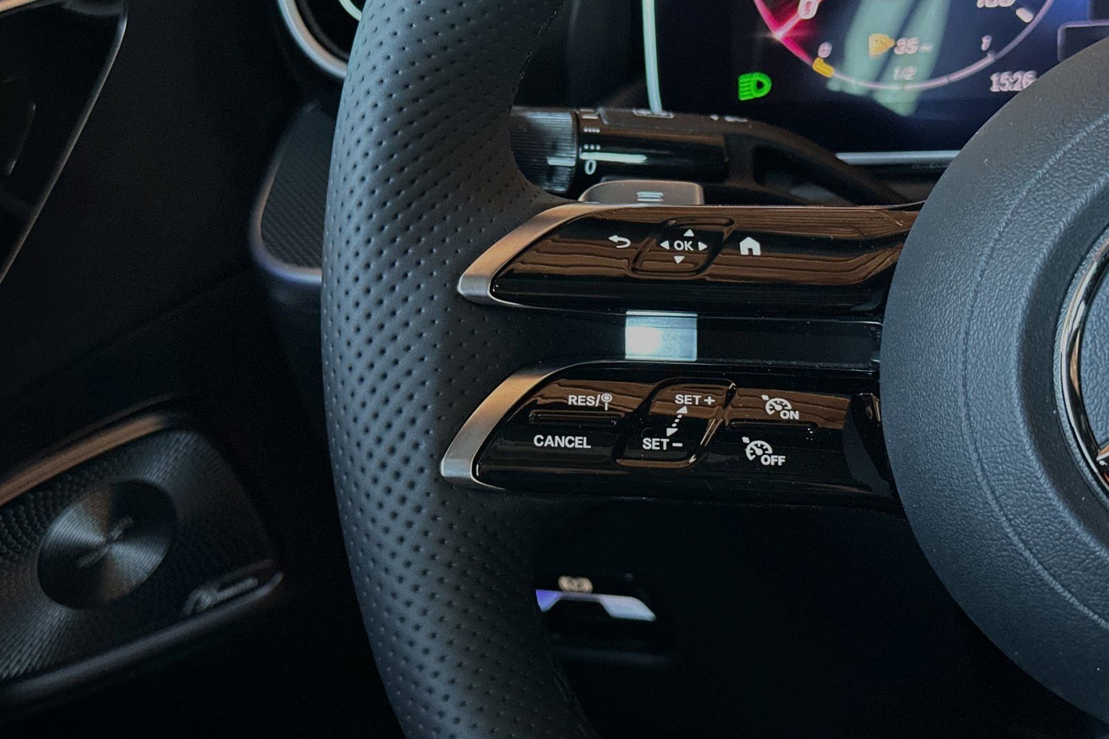 New 2024 Mercedes-Benz C 300 Sedan image 28