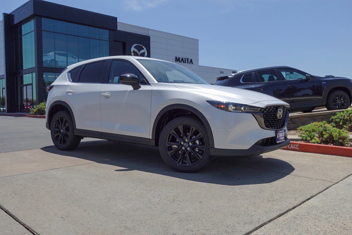 New 2025 MAZDA CX-5 Carbon Edition image 4
