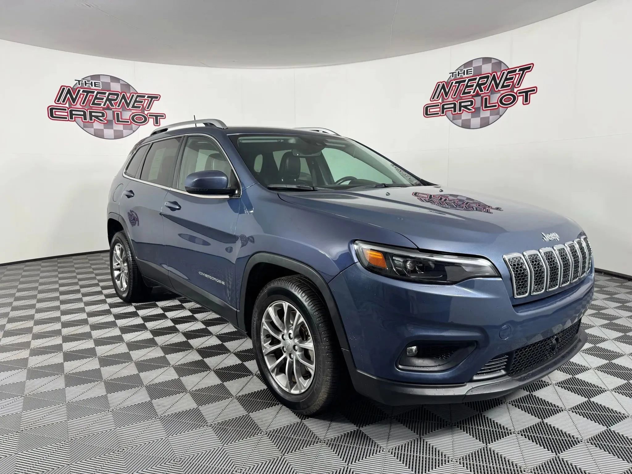 Used 2021 Jeep Cherokee Latitude Lux w/ Comfort/Convenience Group FWD image 9