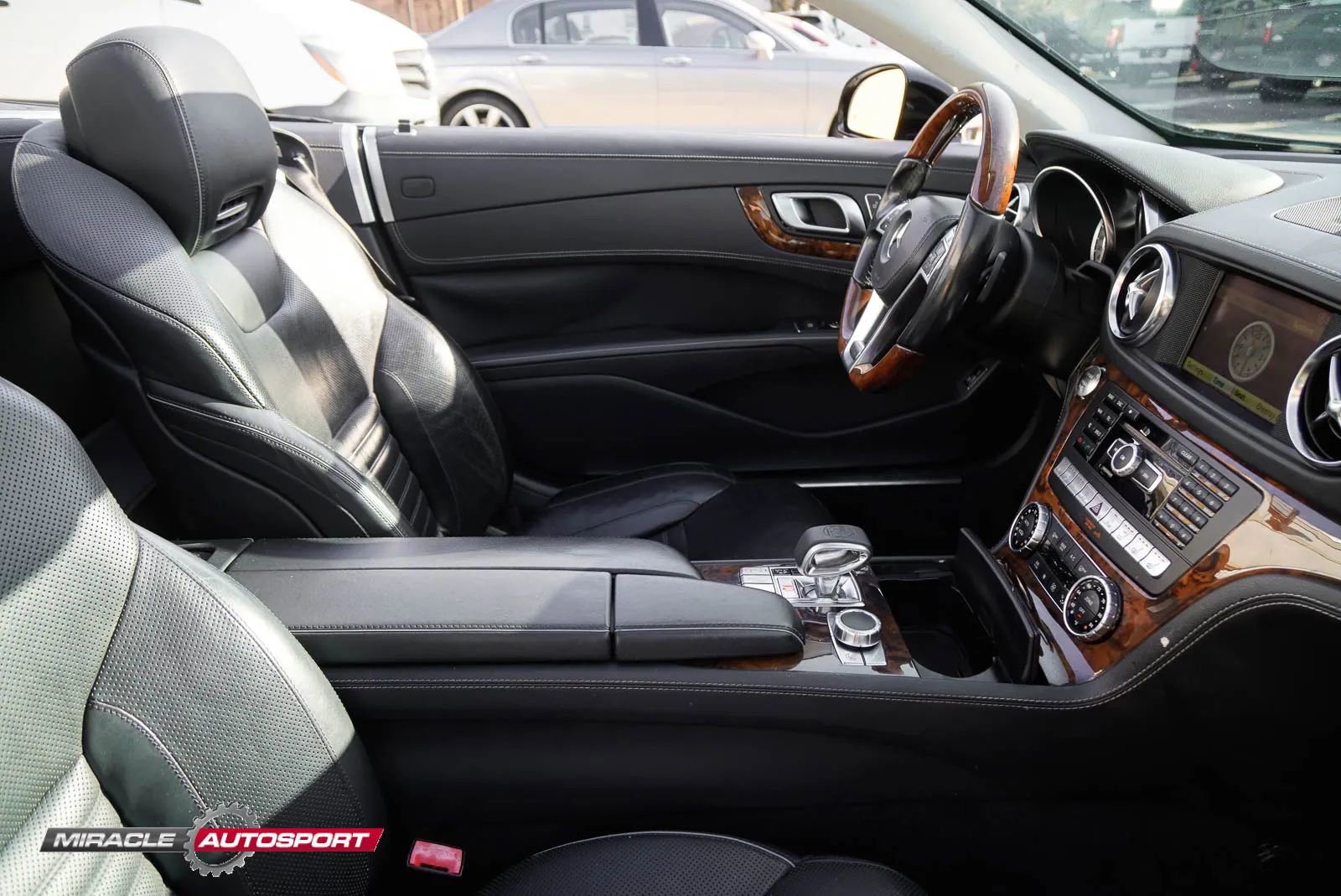 Used 2013 Mercedes-Benz SL 550 w/ Premium Pkg image 28