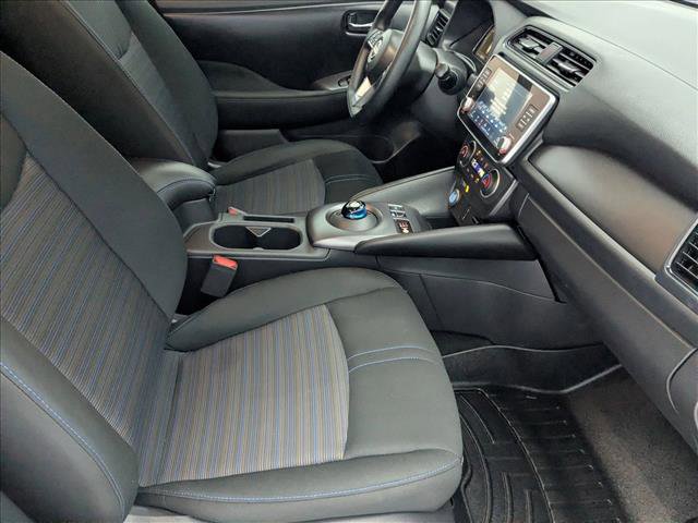 Used 2025 Nissan Leaf S image 20