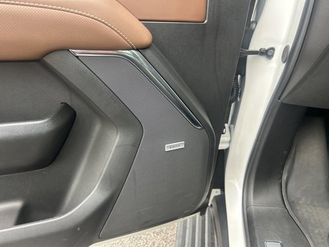 Certified 2025 Chevrolet Suburban High Country image 14