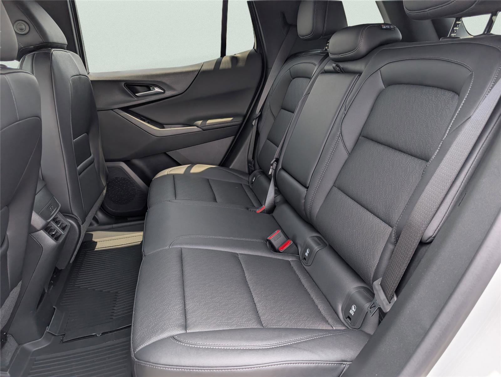 New 2026 Chevrolet Equinox LT FWD image 11