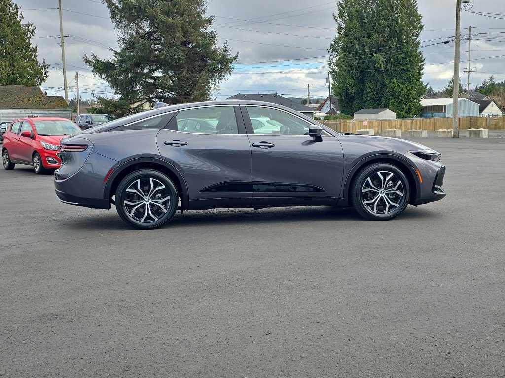 Certified 2024 Toyota Crown Limited image 7