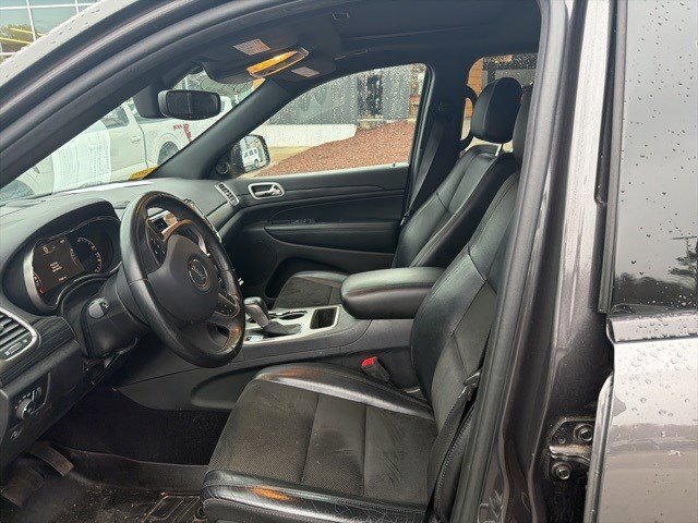 Used 2019 Jeep Grand Cherokee Altitude image 11