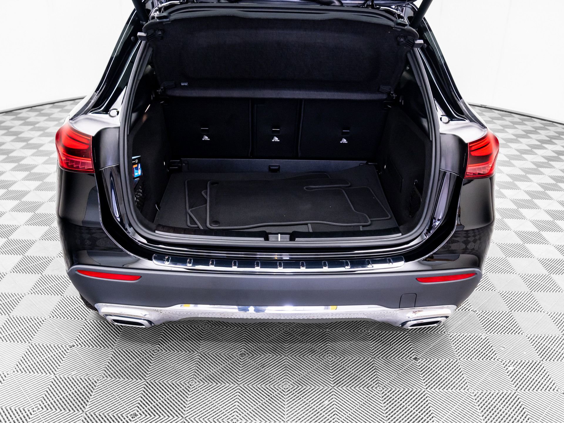 Certified 2026 Mercedes-Benz GLA 250 4MATIC image 28