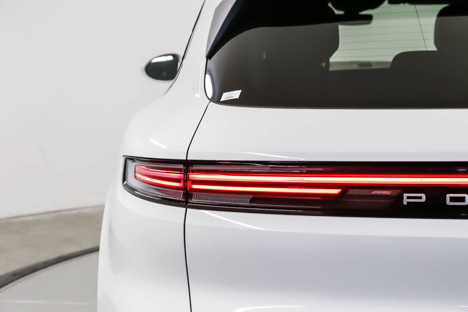 Certified 2024 Porsche Cayenne AWD/4WD image 11