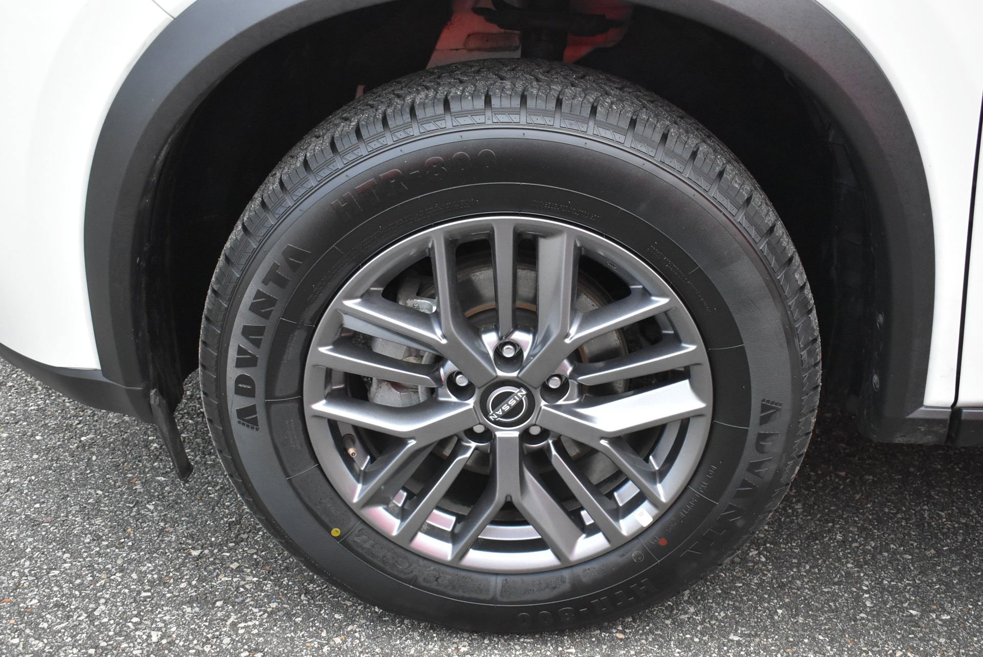 Used 2023 Nissan Rogue S image 10