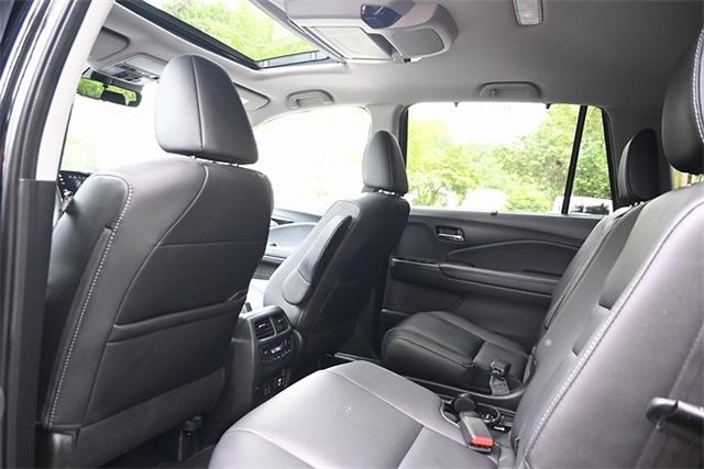 Certified 2022 Honda Pilot Touring image 34