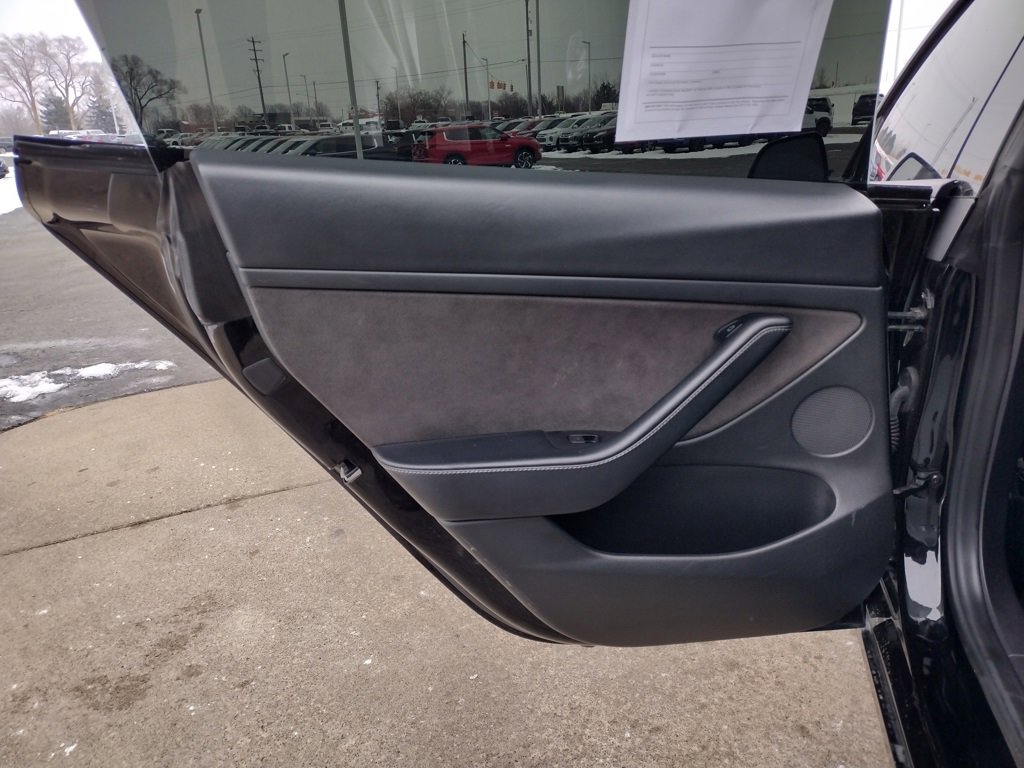 Used 2022 Tesla Model 3 Long Range image 22