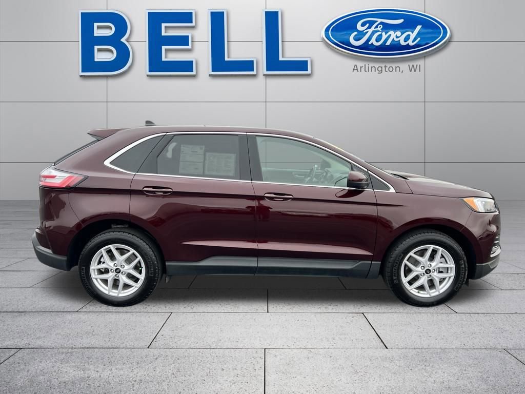 Certified 2024 Ford Edge SEL w/ Convenience Package image 2