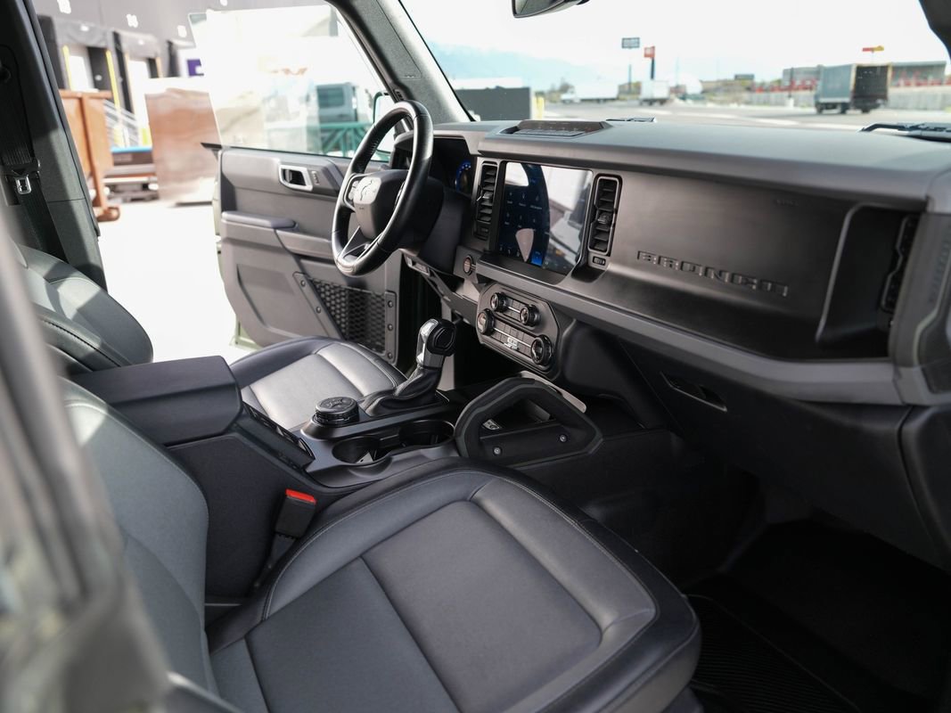 Used 2023 Ford Bronco Everglades image 22