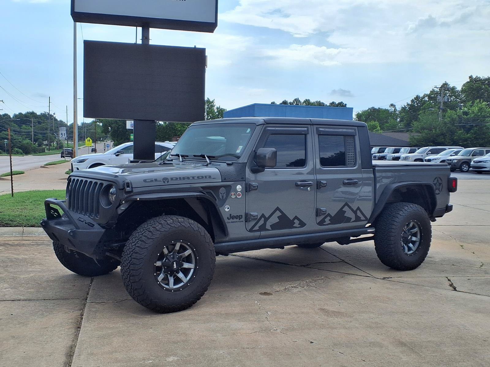 Used 2020 Jeep Gladiator Sport w/ Cold Weather Group AWD/4WD image 1