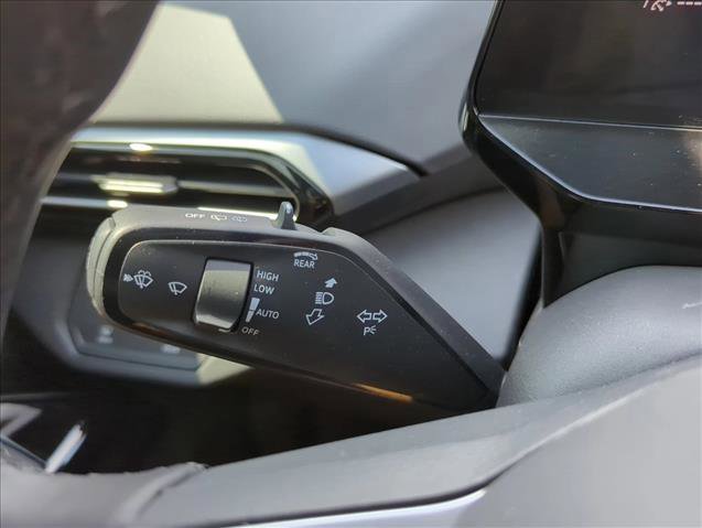 New 2026 Volkswagen ID.4 Pro RWD image 18