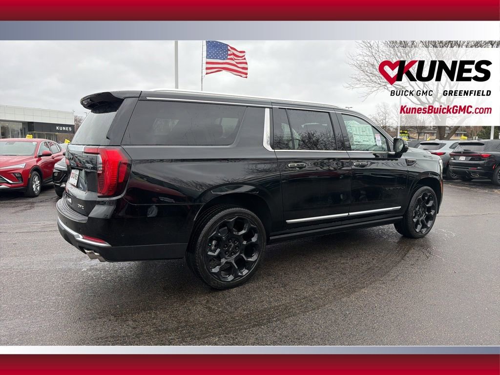 New 2026 GMC Yukon XL Denali w/ Denali Reserve Package image 5