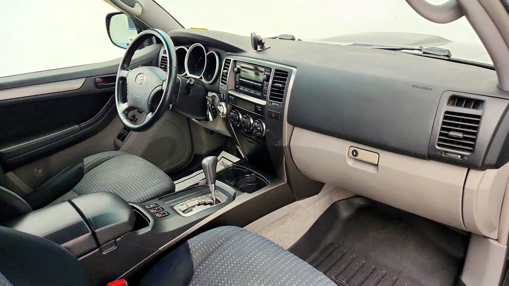 Used 2008 Toyota 4Runner Sport w/ Sport Extra Value Pkg 1 AWD/4WD image 23