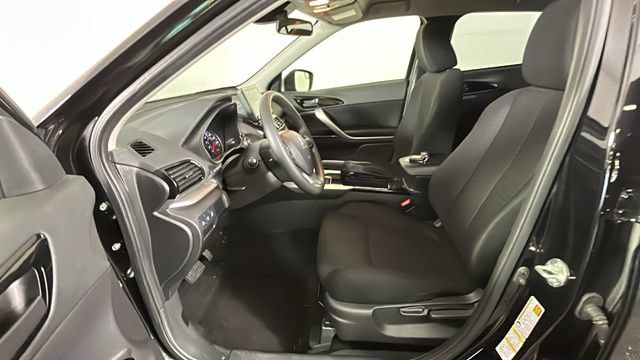 Used 2025 Mitsubishi Eclipse Cross LE AWD/4WD image 11