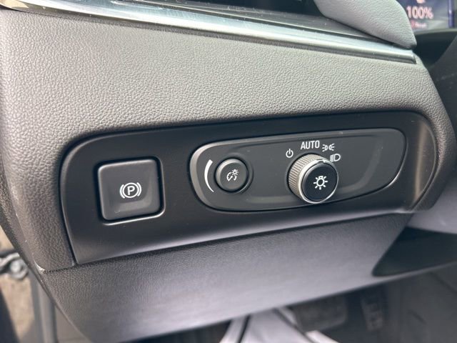 Used 2020 Buick Enclave Premium w/ Sun and Sites Package image 9