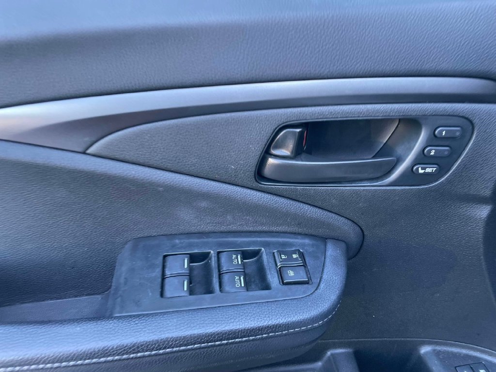 Used 2023 Honda Passport EX-L image 19
