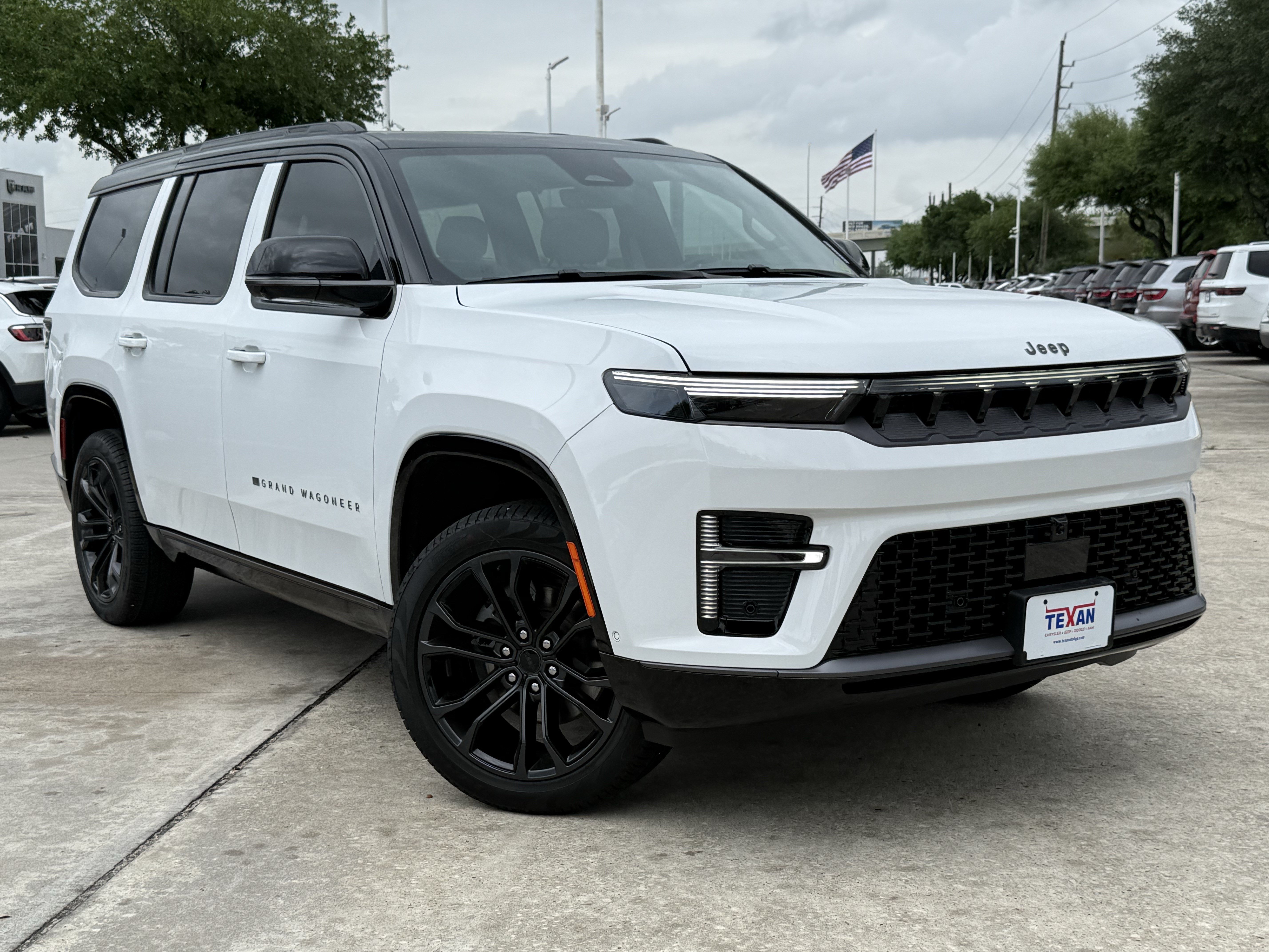 New 2026 Jeep Grand Wagoneer Summit AWD/4WD image 2