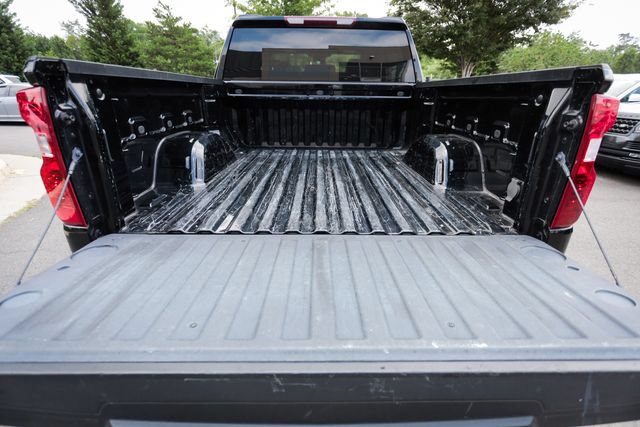 Used 2023 Chevrolet Silverado 1500 LT AWD/4WD image 26