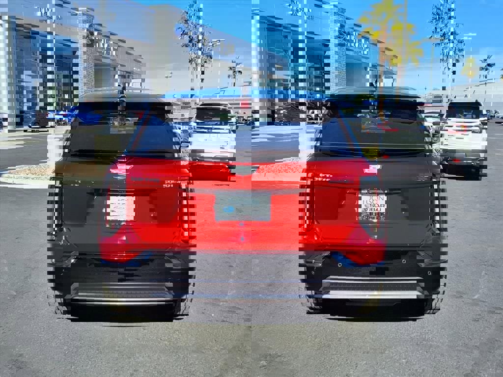 Used 2025 Cadillac Optiq Sport 1 image 13