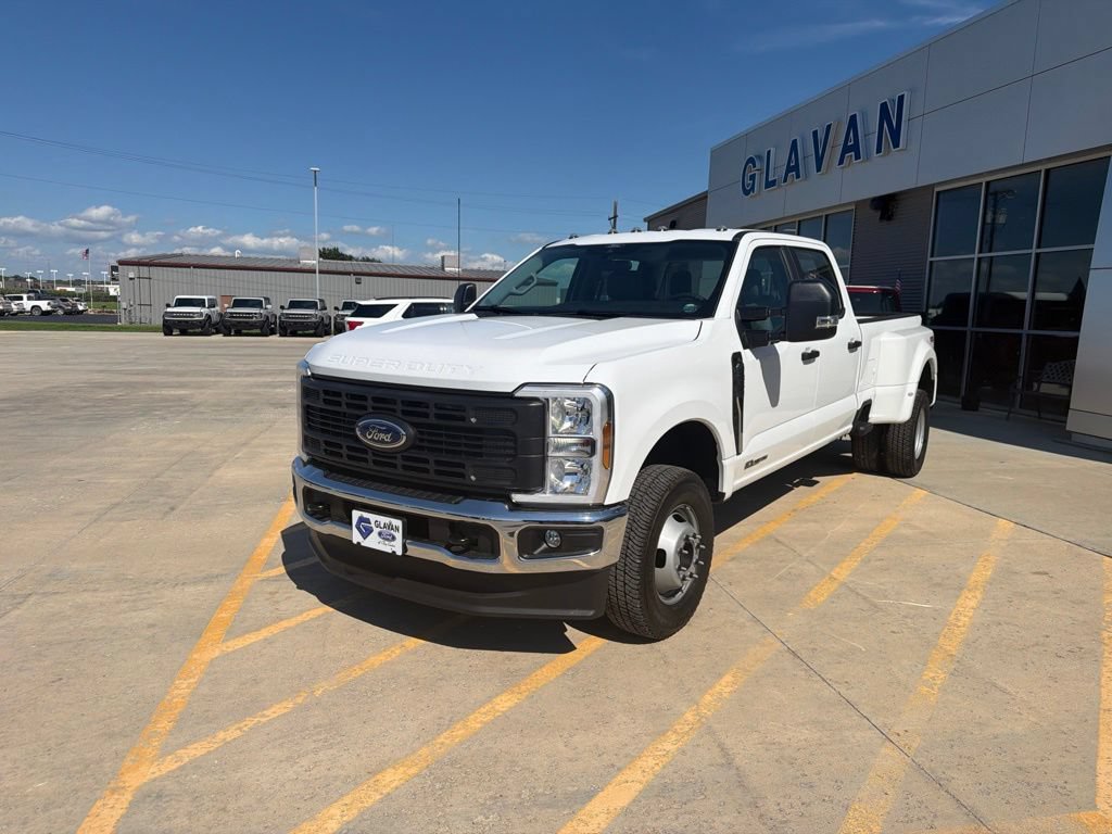 New 2026 Ford F350 XL AWD/4WD image 3