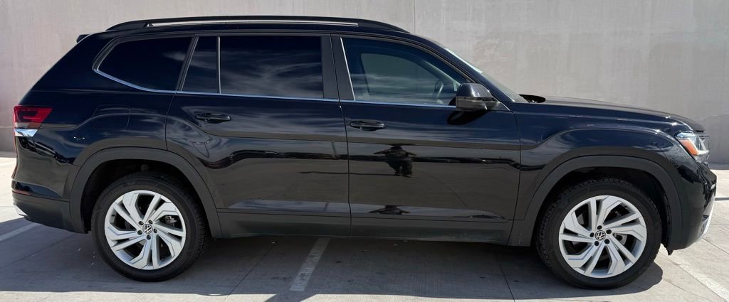 Used 2023 Volkswagen Atlas SE AWD/4WD image 2