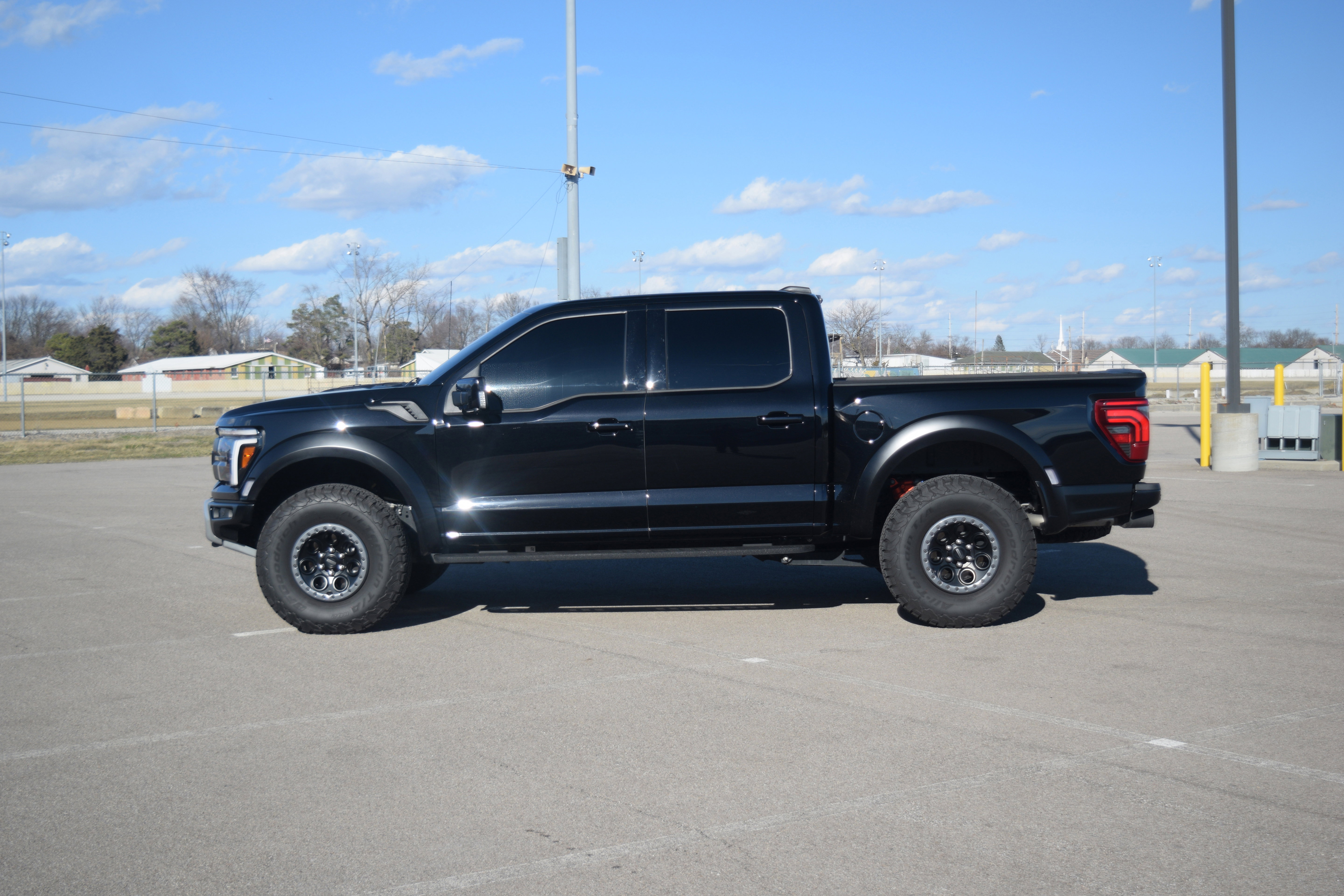 Used 2025 Ford F150 Raptor image 22