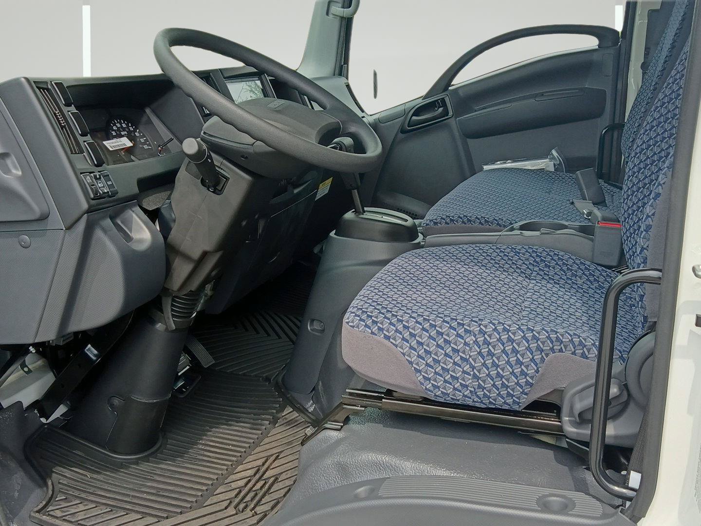 New 2027 Chevrolet Low Cab Forward RWD image 9
