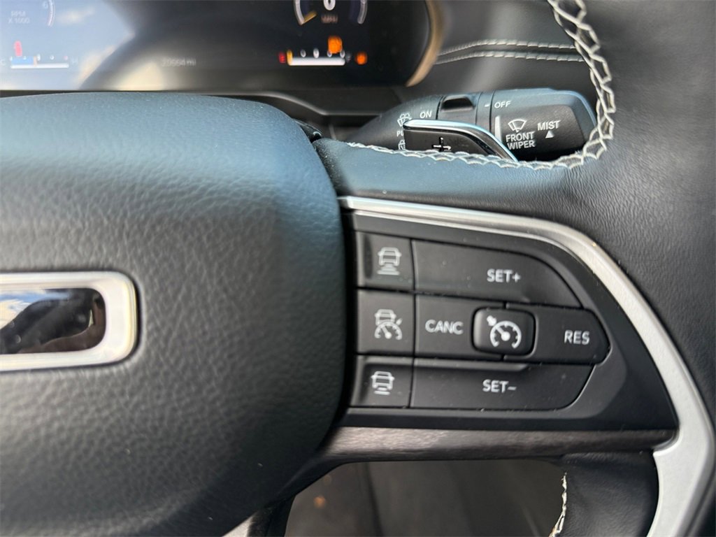 Certified 2022 Jeep Grand Cherokee L Limited image 26