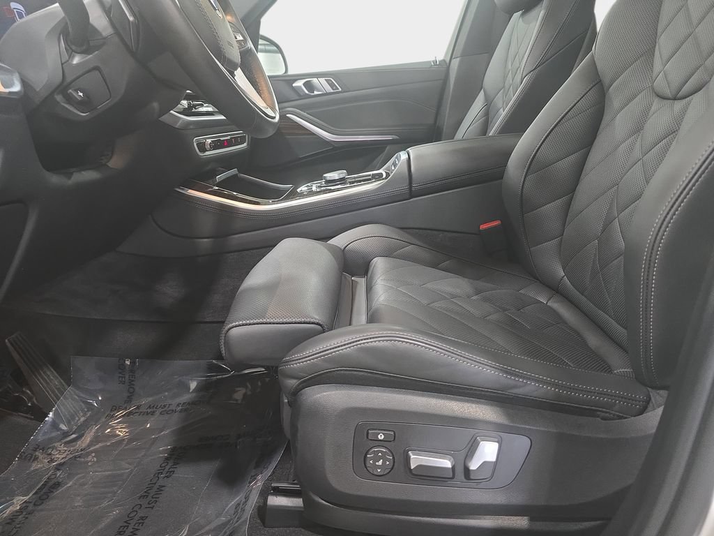 Certified 2025 BMW X5 sDrive40i w/ Parking Assistance Package RWD image 21