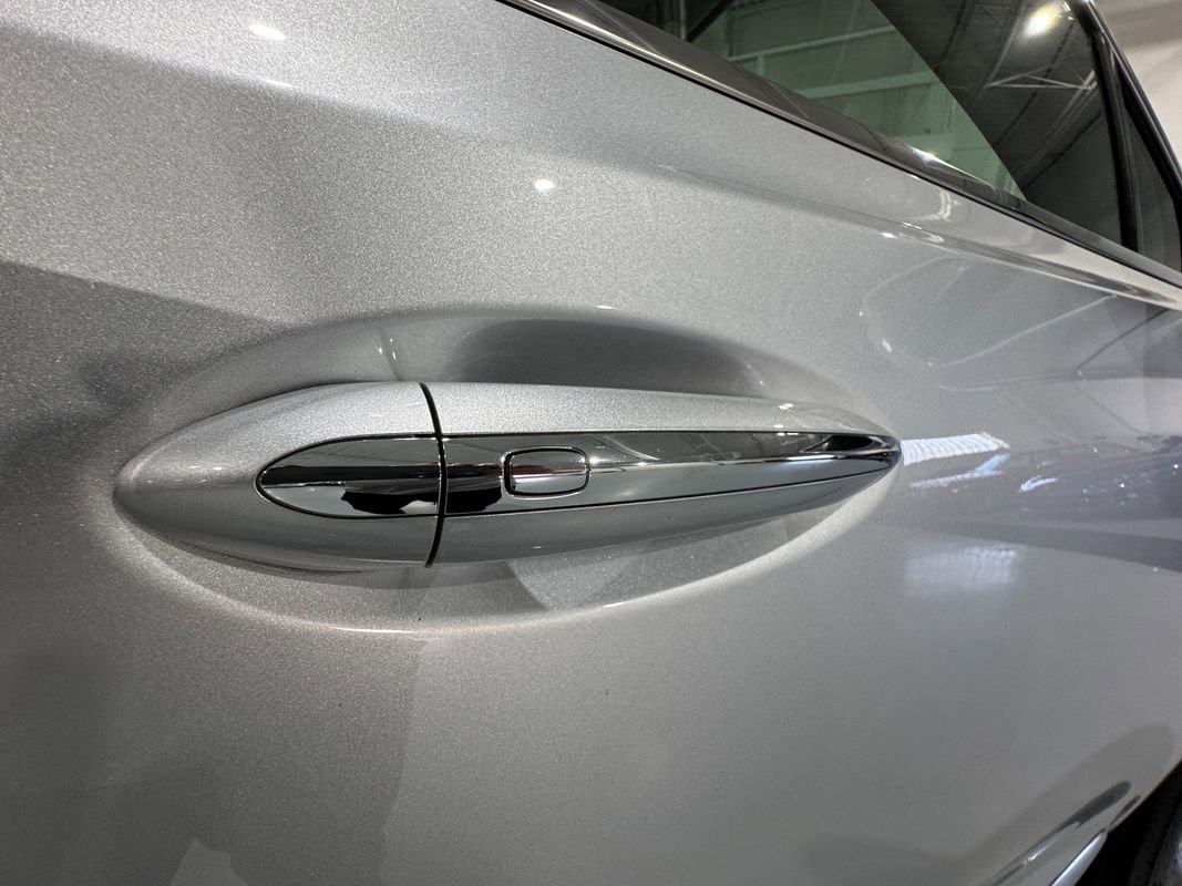 Used 2019 Buick Enclave Essence image 46