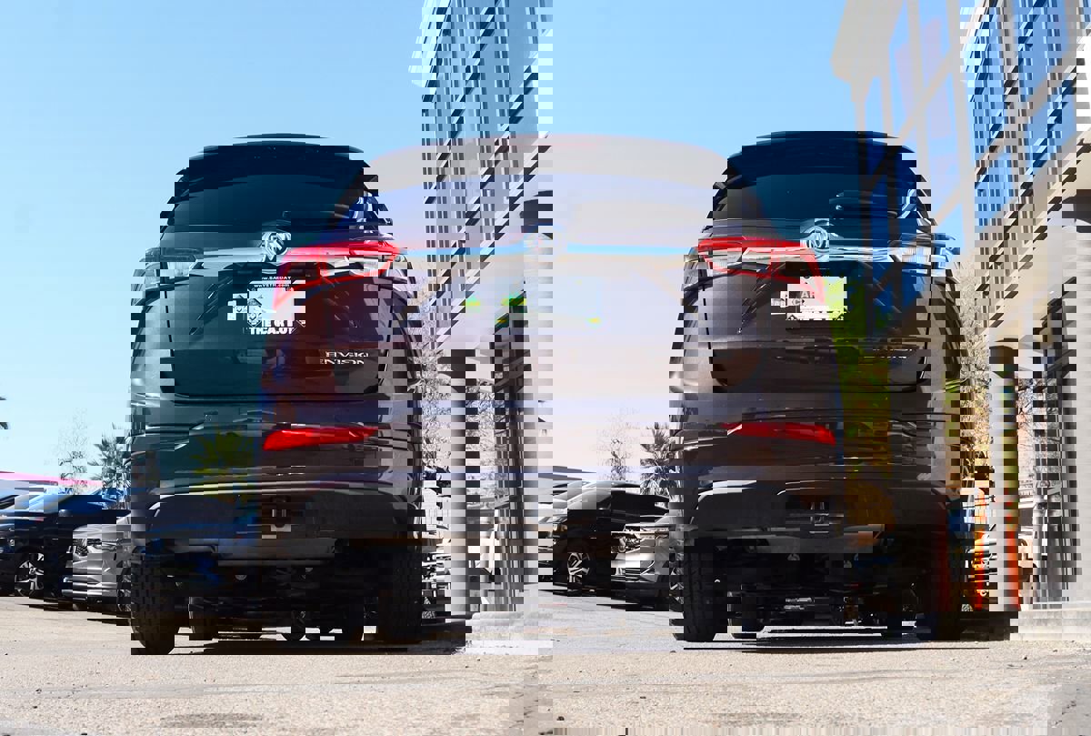 Used 2020 Buick Envision Preferred w/ LPO, Active Package image 12