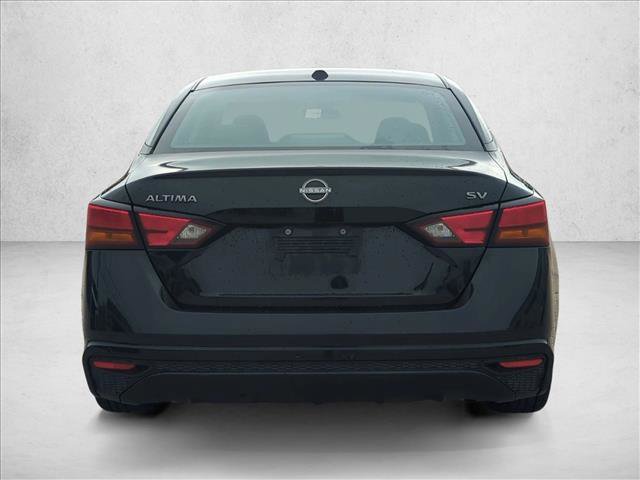 Used 2024 Nissan Altima 2.5 SV image 6
