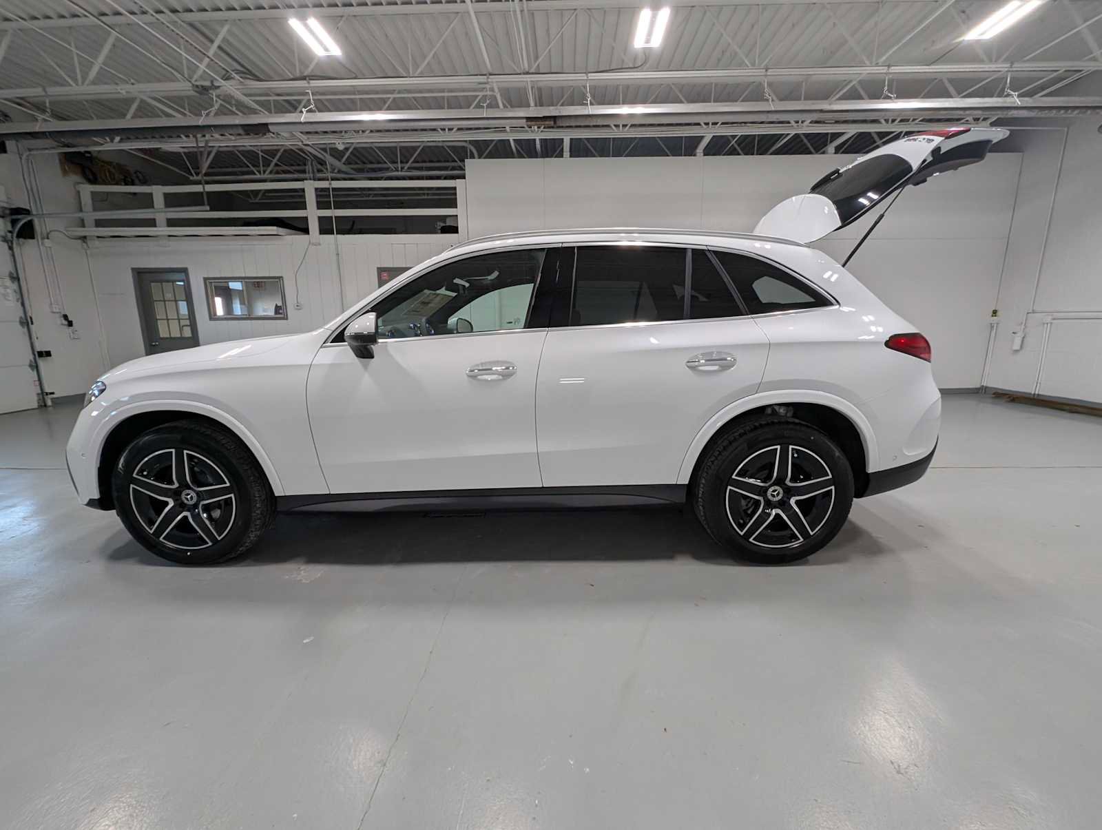 New 2026 Mercedes-Benz GLC 300 4MATIC image 10