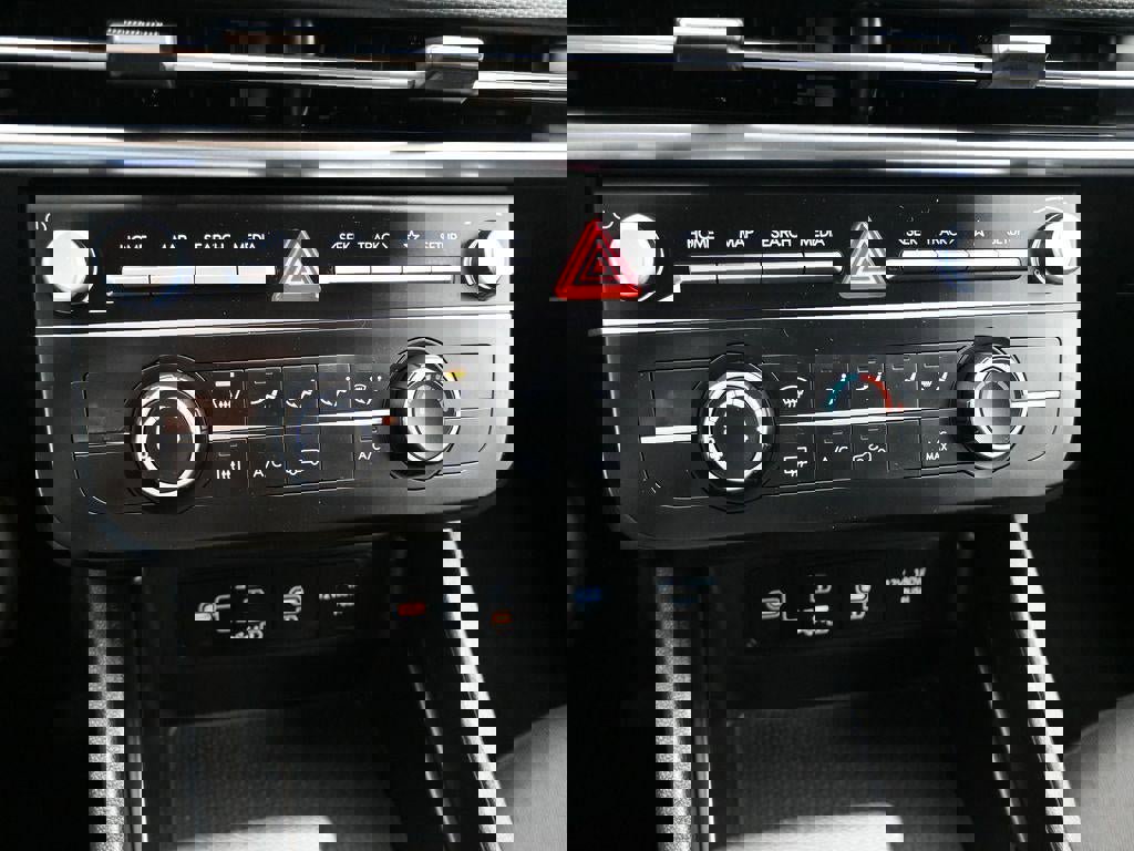 New 2025 Hyundai Tucson SE image 24