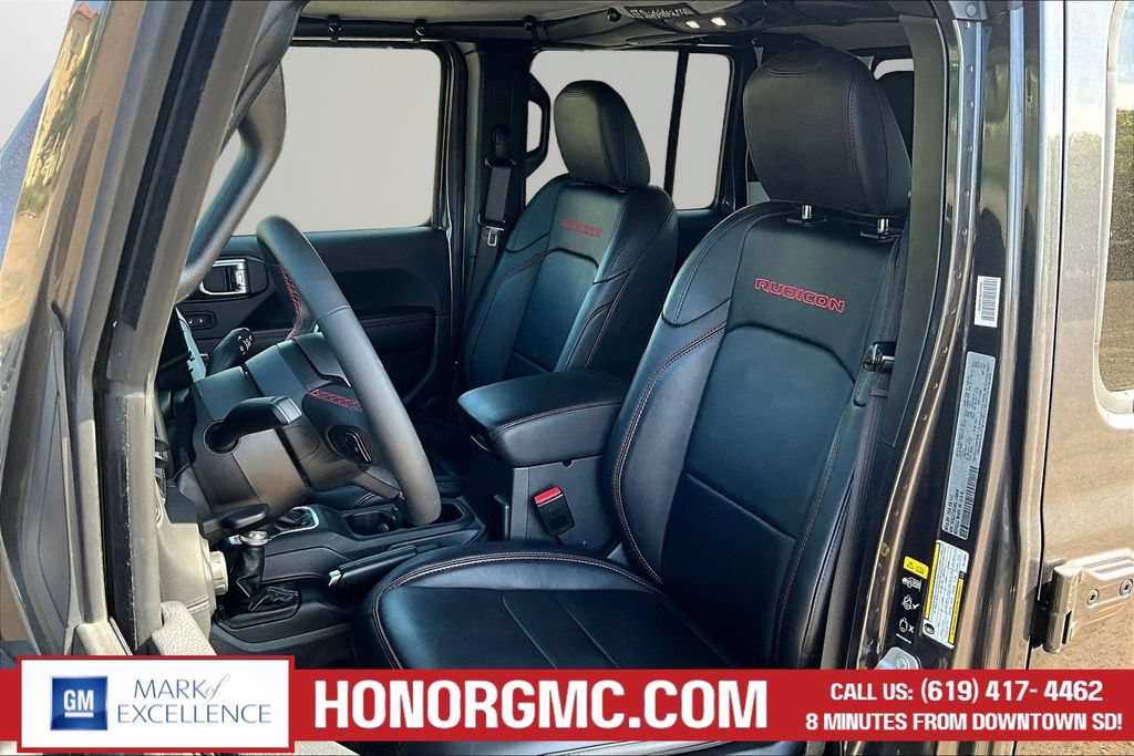 Used 2024 Jeep Gladiator Rubicon w/ Technology Group AWD/4WD image 21