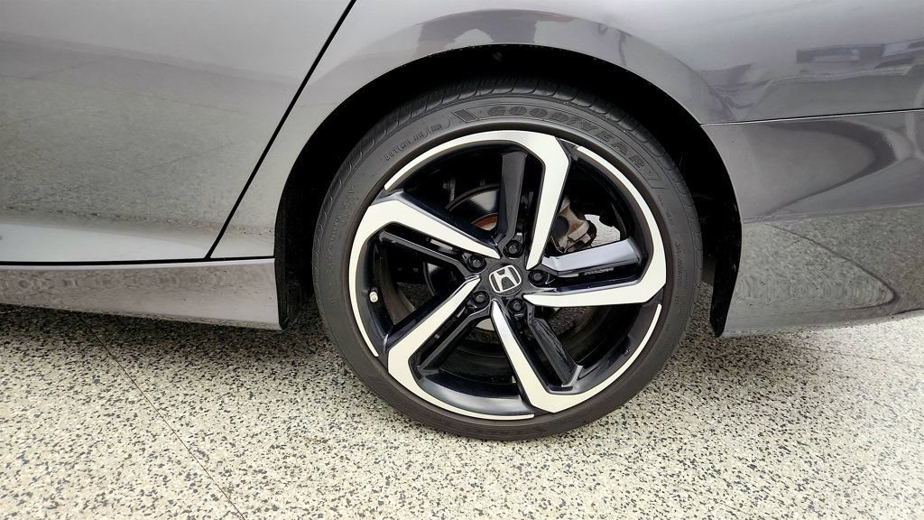 Used 2020 Honda Accord Sport image 9