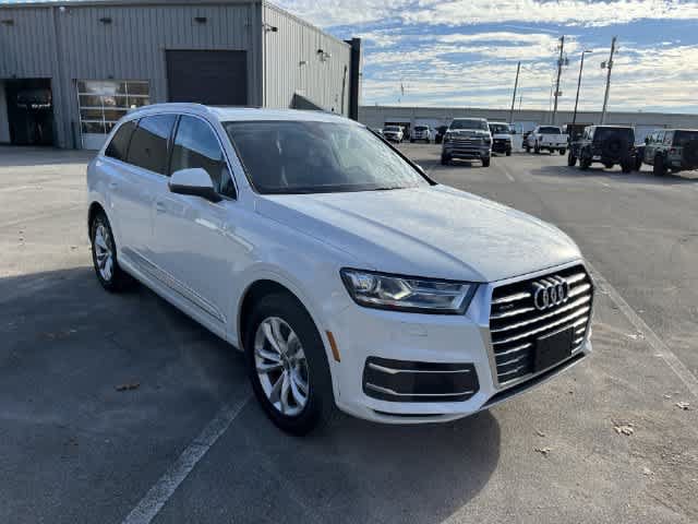 Used 2019 Audi Q7 2.0T Premium w/ Convenience Package AWD/4WD image 2