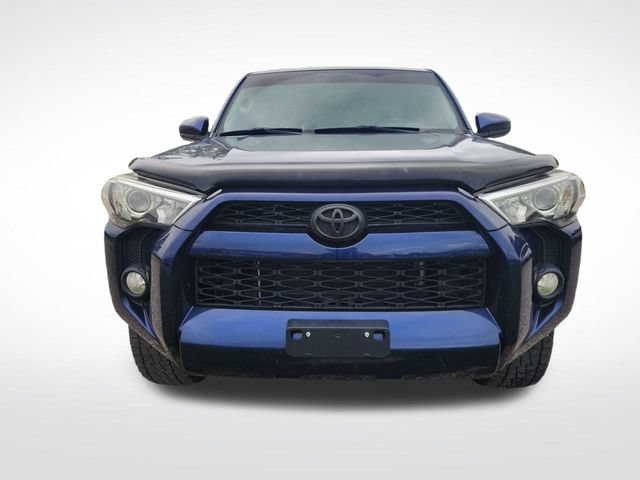 Used 2015 Toyota 4Runner SR5 AWD/4WD image 5